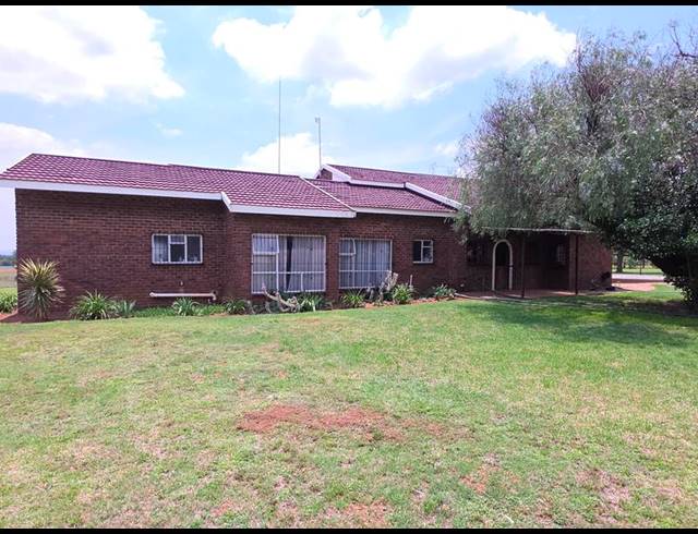 FARM FOR SALE IN NELSONIA